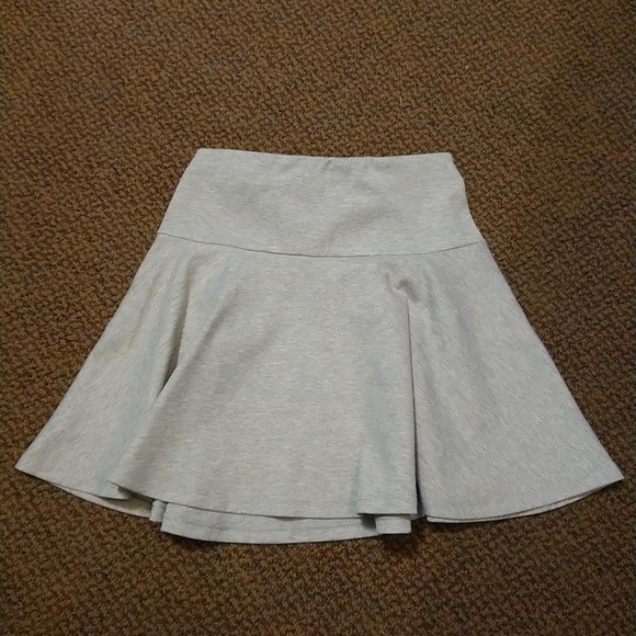 SPAO Gray Skirt - Picture 2 of 5
